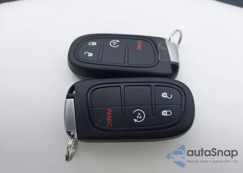 2018 Jeep Cherokee Latitude Plus 4X4 z USA, uszkodzony, nr VIN 1C4PJMLX7JD601153